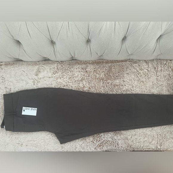 Women’s Kohls/Nine West Slacks NWT Size 16 - Picture 2 of 7